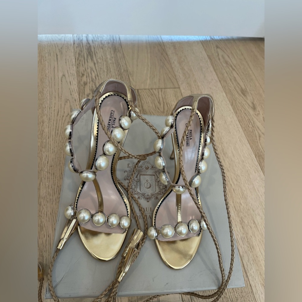 The Iconic Diana Sandal